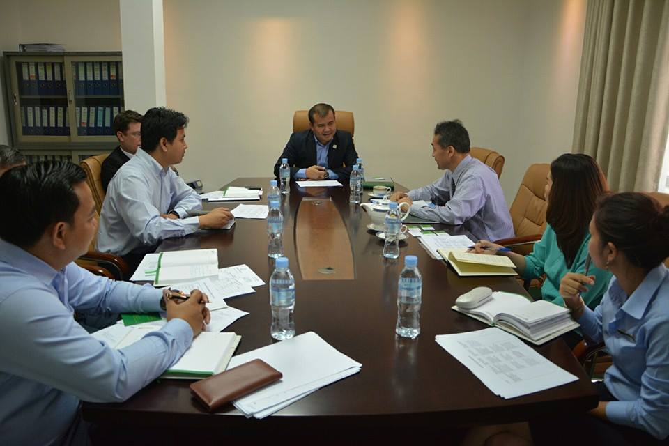 ឯកឩត្តម កៅ ថាច បានជួបប្រជំុជាមួយតំណាងក្រុមបេសកកម្មនៃធនាគារអភិវឌ្ឍន៍អាសីុ