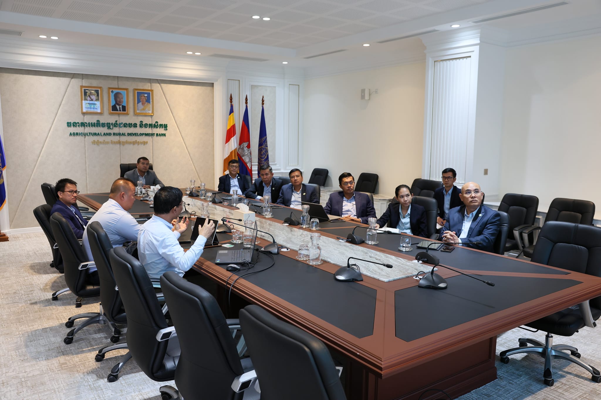 ក្រុមហ៊ុនអាណាចក្រផលិតផលខ្មែរ បានទទួលការអនុញ្ញាតដើម្បីធ្វើបទបង្ហាញអំពីទស្សនៈវិស័យរបស់ខ្លួន