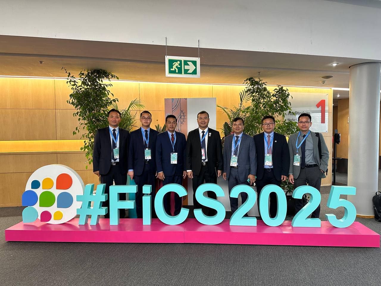 ឯកឧត្តមបណ្ឌិត កៅ ថាច បានអញ្ជើញឱ្យចូលរួមកម្មវិធីបើកសន្និបាតហិរញ្ញវត្ថុជាសកល​​ប្រចាំឆ្នាំ២០២៥​​ (Finance in Common Submit​ ២០២៥)