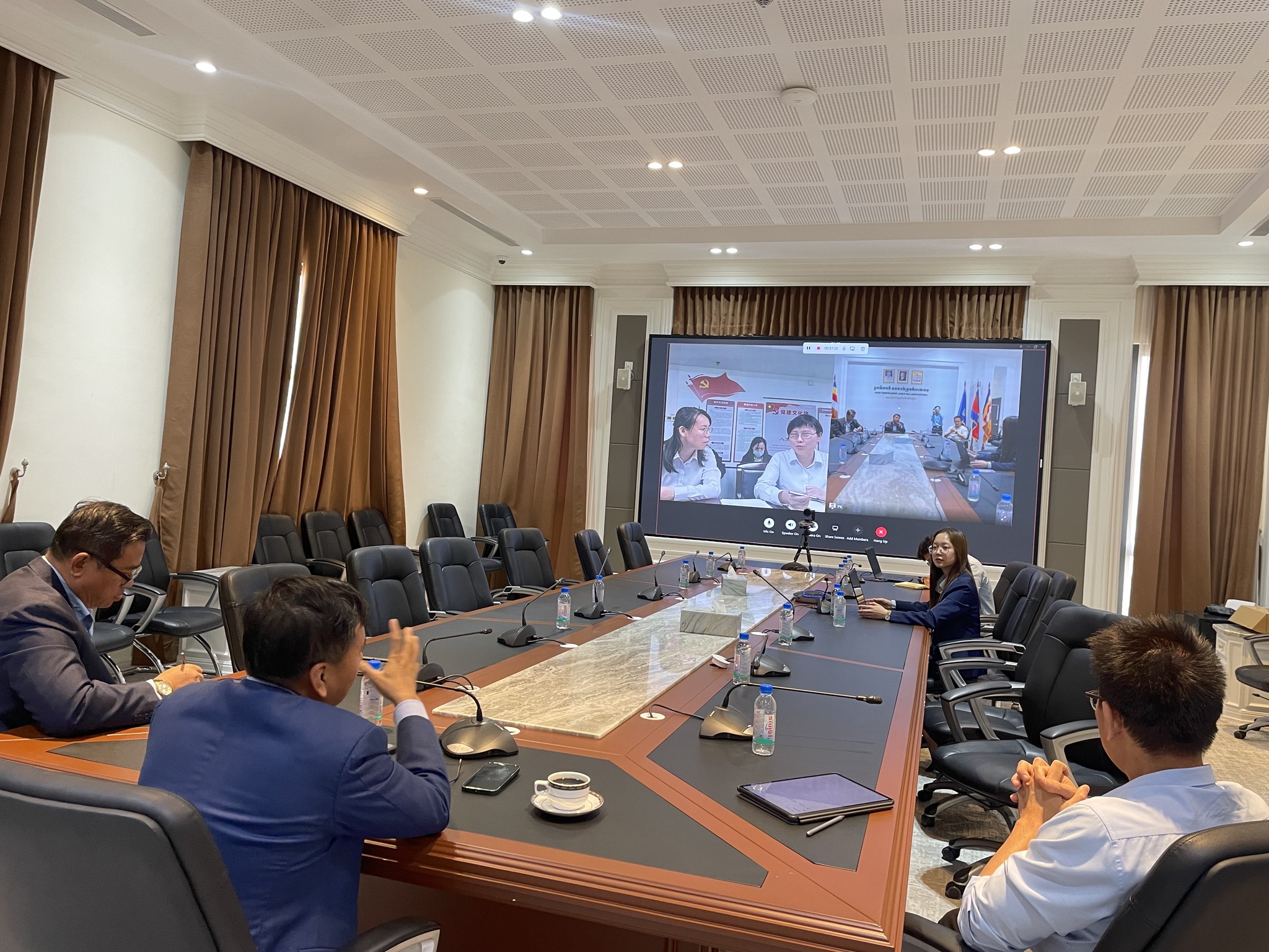 កិច្ចពិភាក្សារវាងធនាគារអភិវឌ្ឍន៍ជនបទ និងកសិកម្ម (Agricultural and Rural Development Bank – ARDB) និងធនាគារចិន (Bank of China – BoC)