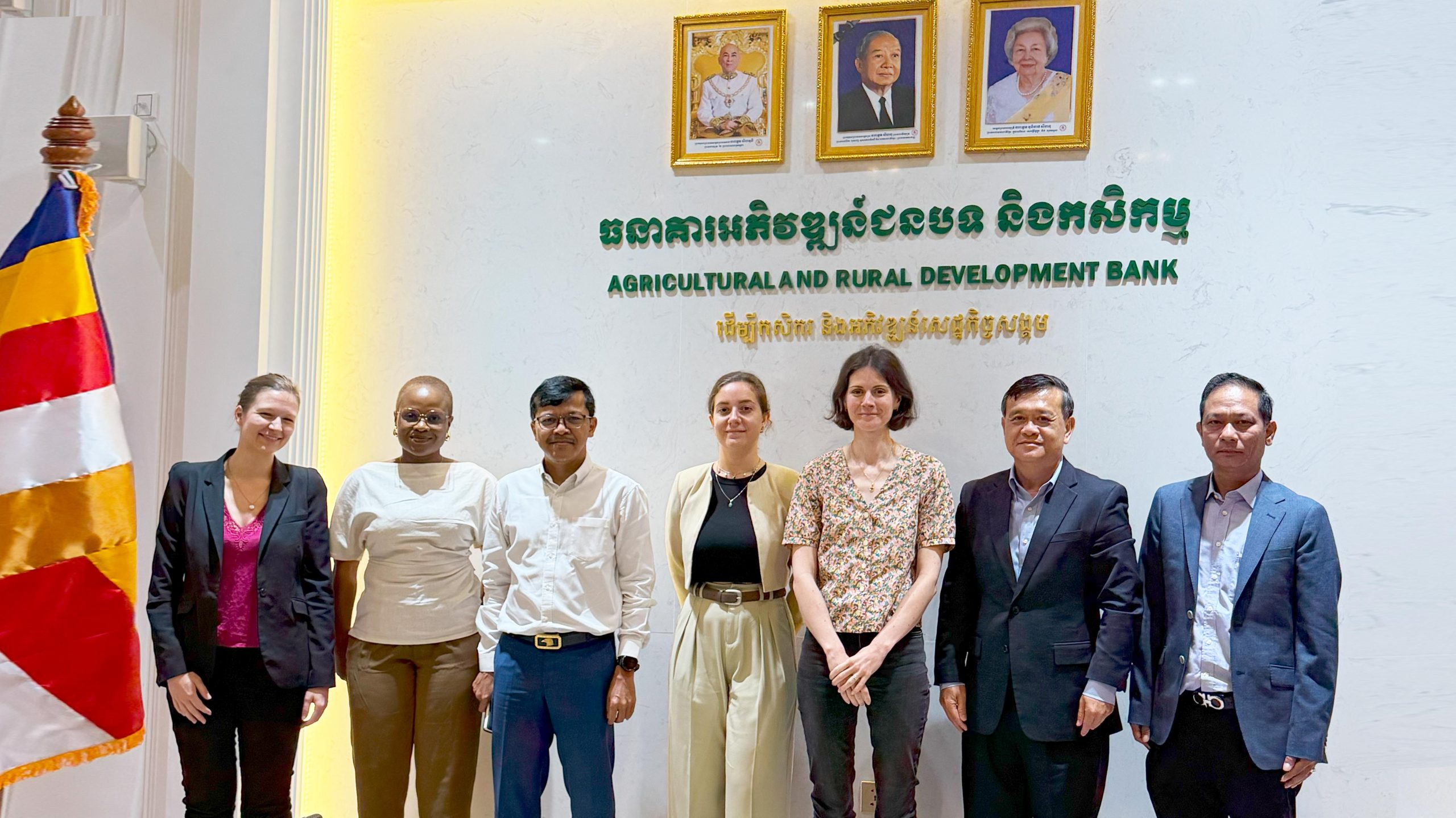 ឯកឧត្តម ចាន់ សីហា អគ្គនាយករងនៃធនាគារ ARDB និងសហការី បានជួបប្រជុំពិភ្សាជាមួយក្រុមការងារនៃ PROPARCO (Group AFD)