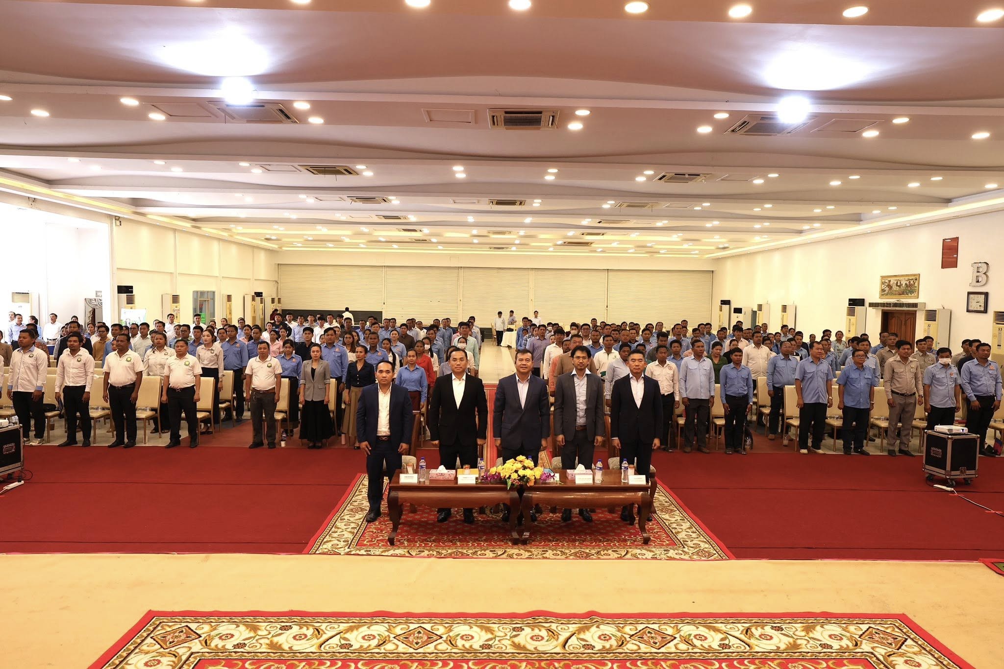 ការបង្កើតធុរកិច្ចរបស់សហគ្រិននីមួយៗ​ មិនត្រឹមតែដេីម្បីផលចំណេញទេ ប៉ុន្តែគឺជាការចូលរួមកសាងជាតិយ៉ាងសកម្មជាពិសេសការវិនិយោគសម្រាប់អនាគត