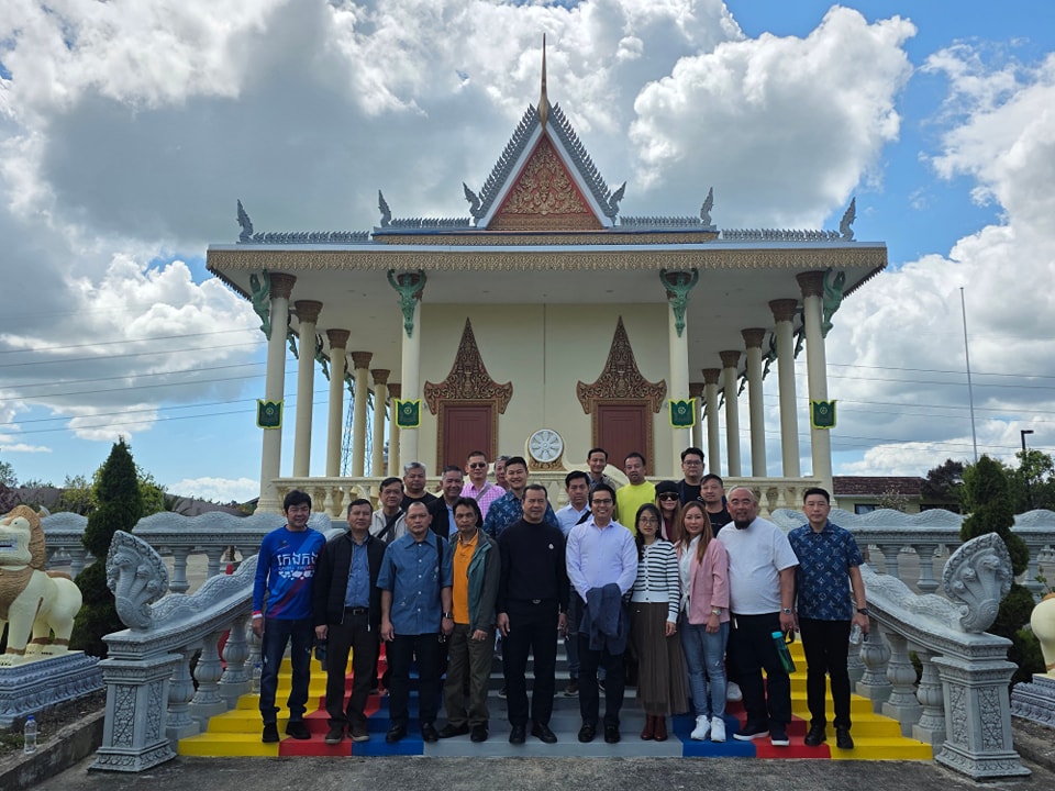 ឆ្លើយតបតាមការអំពាវនាវរបស់ ឯកឧត្តមបណ្ឌិតកៅ ថាច , បងប្អូនដែលអញ្ជើញមកពីកម្ពុជា ស្ថានទូត​ព្រះរាជាណាចក្រកម្ពុជាប្រចាំប្រទេសអូស្រ្តាលី​ និងណូវែលហ្សេឡង់​ និង បងប្អូនសហគមន៍ខ្មែរនៅទីក្រុងអូក្លិន និងទីក្រុងហាមិលតុន  បានចូលរួមបច្ច័យចំនួន  ១៦៧០០ ដុល្លារនូវ៉ែលហ្សេឡង់(NZD)  ដើម្បីចូលរួមកសាងសាលាឆាន់ នៅវត្តខេមរាភិរតារាម