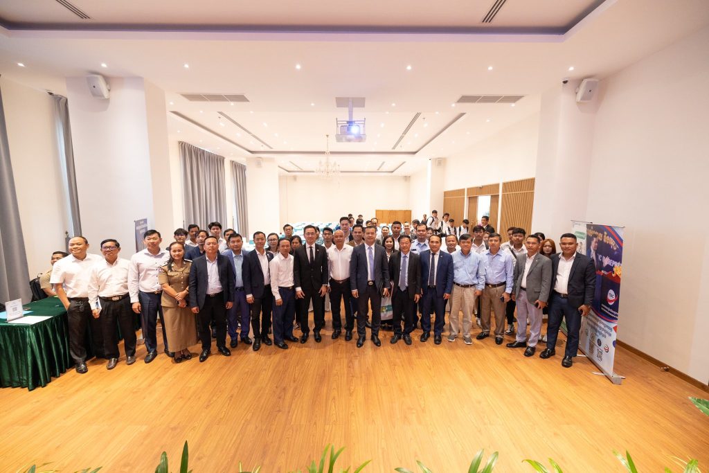 ឯកឧត្តមបណ្ឌិត កៅ ថាច អញ្ជើញចែករំលែកនូវទស្សនទានគន្លឹះសំខាន់ៗចំនួន៥ ដល់ម្ចាស់អាជីវកម្មជាសហគ្រិនវ័យក្មេងនៅខេត្តព្រះសីហនុ