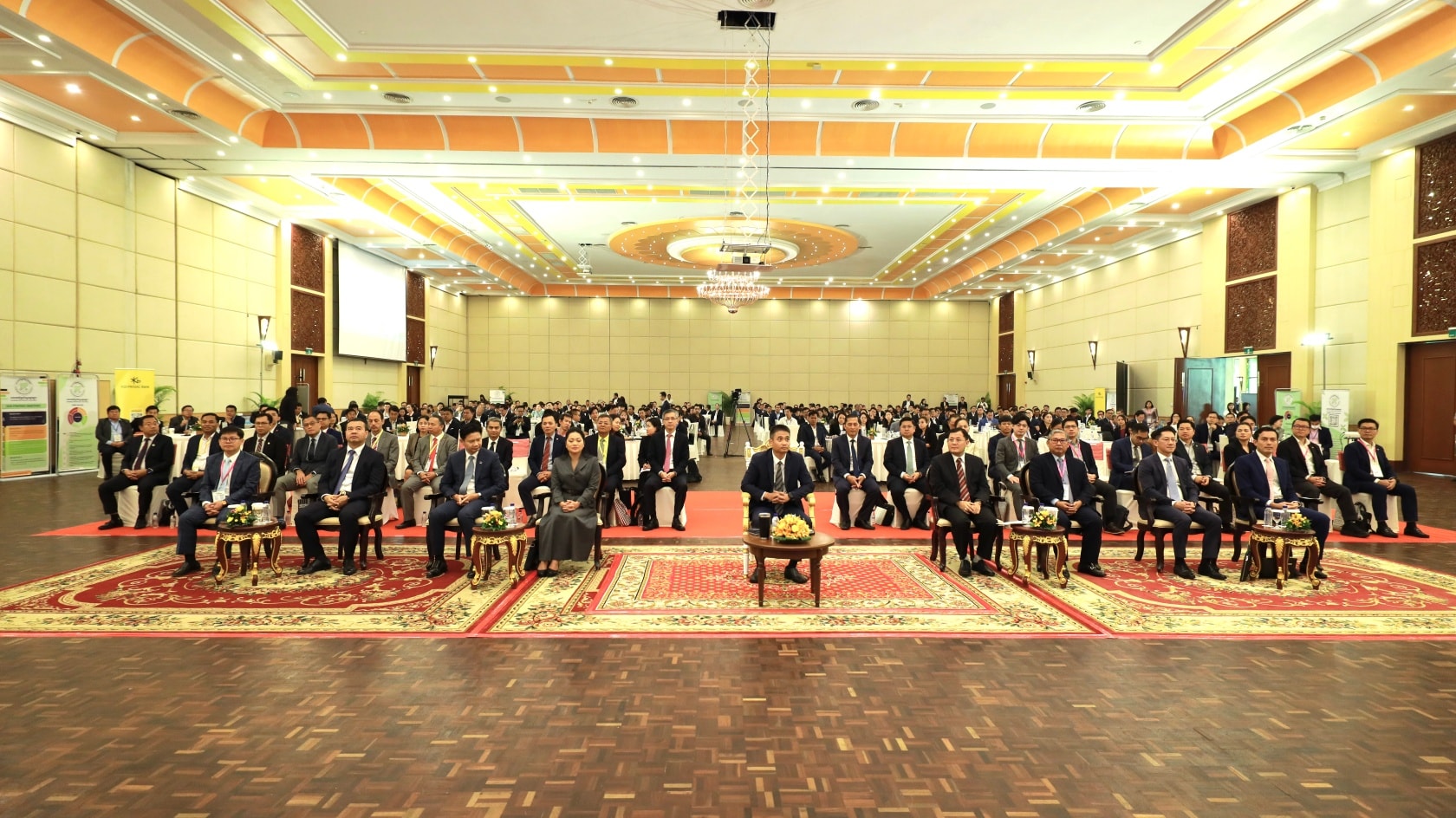 594466569_1302809358556016_621654575477719679_n