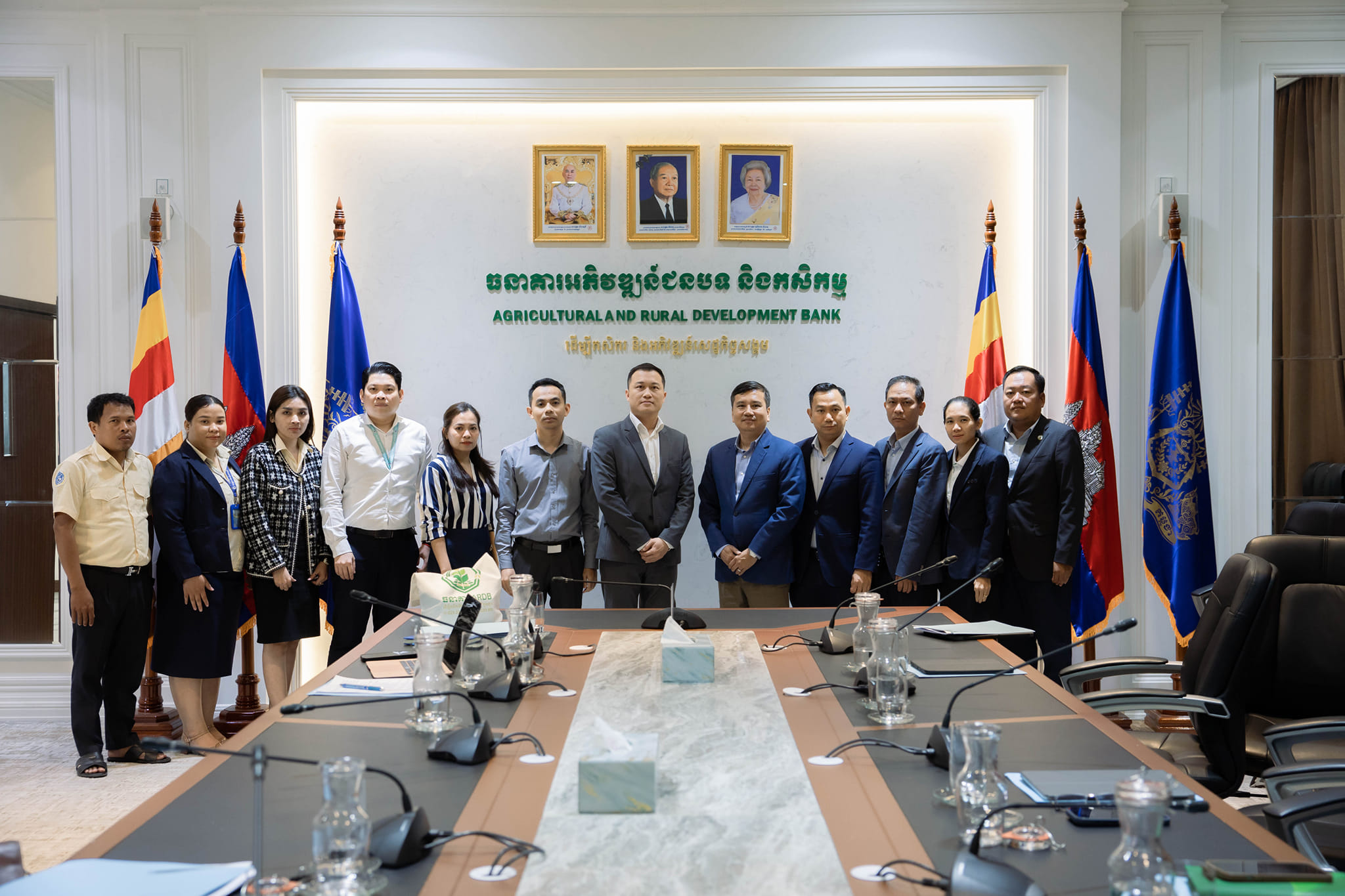 ឯកឧត្ដម បាន លឹម បានដឹកនាំ​សហការី ជួបពិភាក្សាការងារជាមួយថ្នាក់ដឹកនាំរបស់​បេឡាជាតិ​សន្តិសុខសង្គម (ប.ស.ស.)