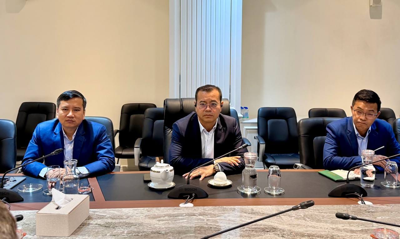 596712717_1305065421663743_2750171974986382413_n