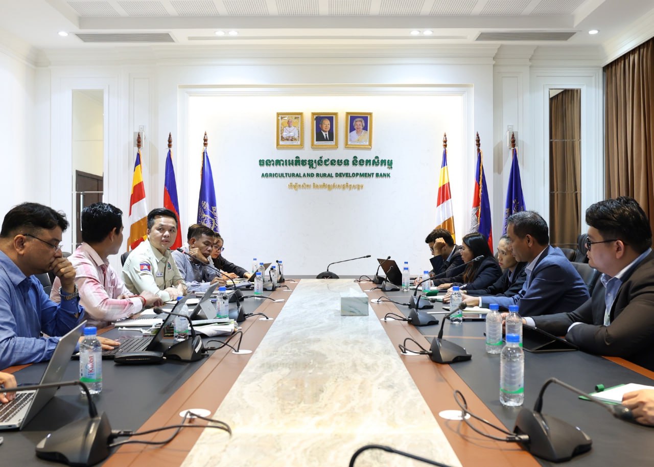 ក្រុមការងារធនាគារ ARDB បានចូលរួមកិច្ចប្រជុំពិភាក្សាជាមួយក្រុមការងារអញ្ជើញមកពីក្រសួងកសិកម្ម រុក្ខាប្រមាញ់ និងនេសាទ និងក្រសួងសេដ្ឋកិច្ច និងហិរញ្ញវត្ថុ ក្រោមគម្រោងពិពិធកម្មកសិកម្មកម្ពុជា (CASDP)