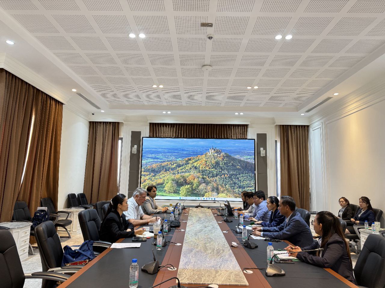 photo_2025-12-09_15-19-49