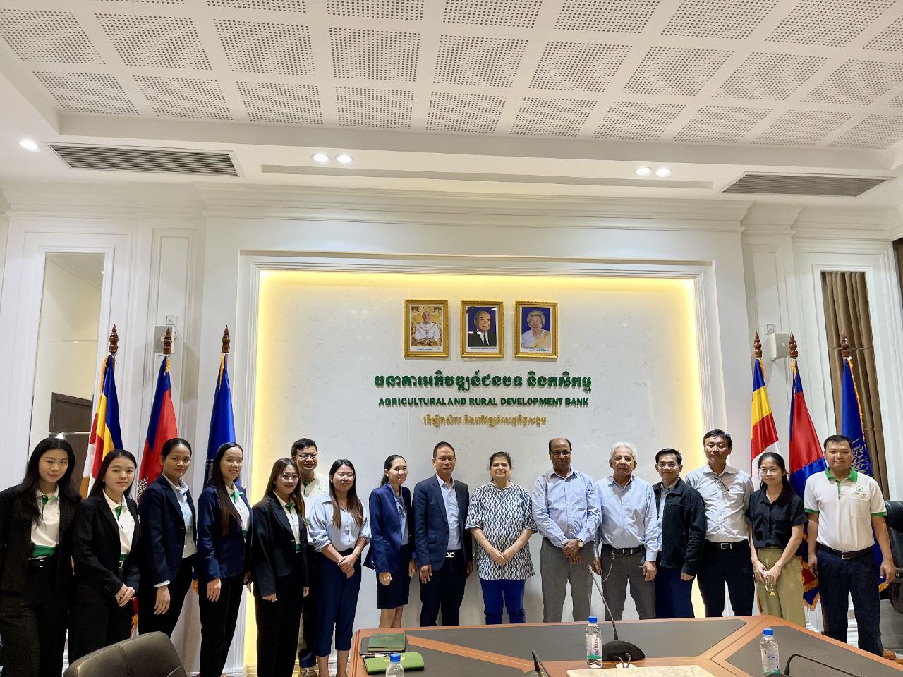 កិច្ចប្រជុំ និងពិភាក្សាការងារជាមួយក្រុមបេសកកម្មរបស់អង្គការមូលនិធិអន្តរជាតិសម្រាប់ការអភិវឌ្ឍកសិកម្ម (IFAD) ក្រោមគម្រោងជំរុញទីផ្សារសម្រាប់កសិកម្មខ្នាតតូច (AIMS)