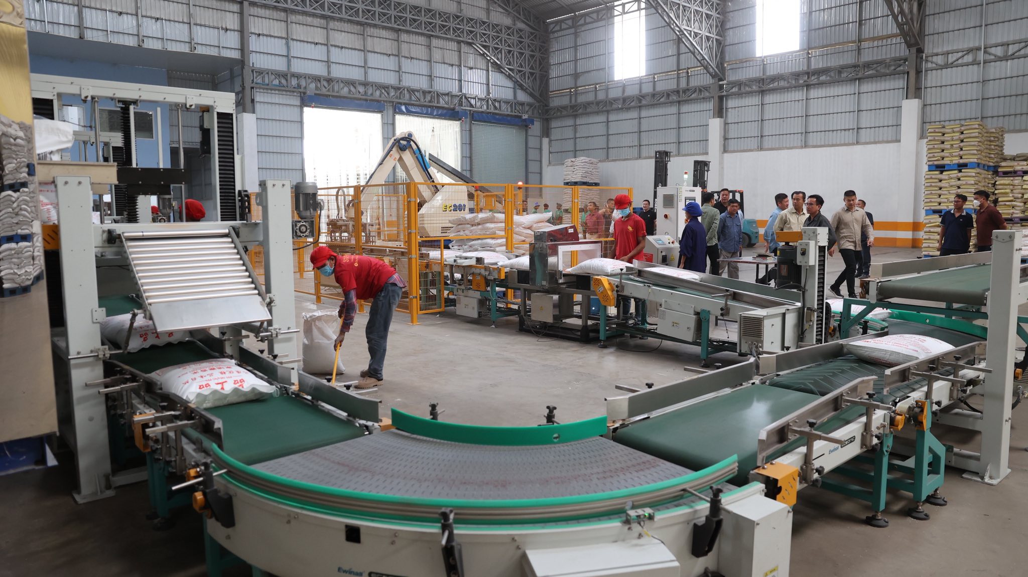 640274936_1369229728580645_4546712408001333367_n