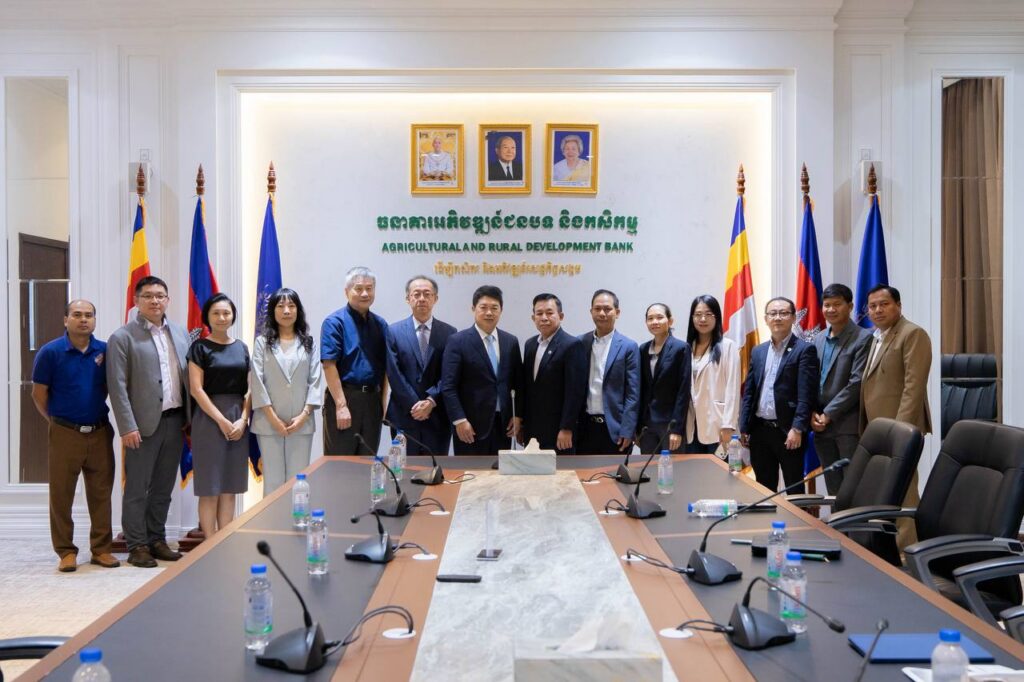 ឯកឧត្ដម ប៉ិច សានី បានដឹកនាំសហការី ជួបពិភាក្សាជាមួយក្រុមការងារអញ្ជើញមកពីការិយាល័យសេដ្ឋកិច្ចនិងវប្បធម៌តៃប៉ិប្រចាំទីក្រុងហូជីម៉ីញ (Taipei Economic & Cultural Office in Ho Chi Minh City), ក្រុមហ៊ុនវិនិយោគ Fast East Service Inc., និងអង្គការក្រុមការងារកម្ពុជាដើម្បីការអប់រំ (Cambodia Team for Education Program Organization)