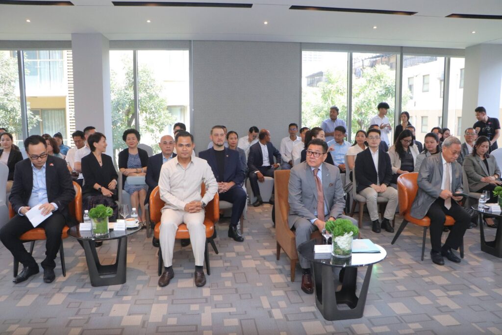 ការប្រកួតសិល្បៈឡាតេអាតជើងឯក កម្ពុជា-ចិន ឆ្នាំ២០២៦ នឹងរៀបចំឡើងរយៈពេល ២ថ្ងៃ នៅចុងខែមីនានេះ ដើម្បីលើកកម្ពស់សមត្ថភាពជំនាញផ្នែកឆុងកាហ្វេនៅកម្ពុជា