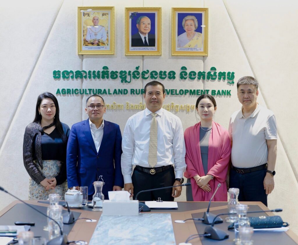 H.E. Dr. Kao Thach Chaired Discussion with Representatives of COFCO Science & Technology Food Cold Chain Division (COFCOET)